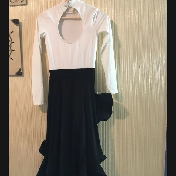 Black and white dress with ruffles - Picture 4 of 7